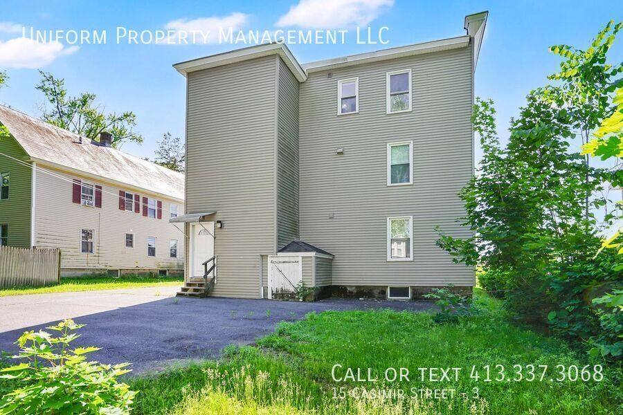 Apartment for rent at 15 Casimir St #3, Westfield, MA 01085