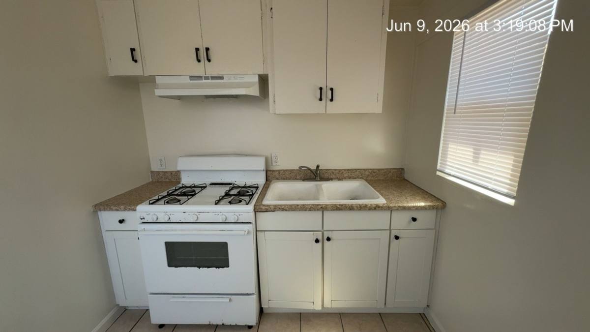 Apartment for rent at 1205 N Willis St, Visalia, CA 93291