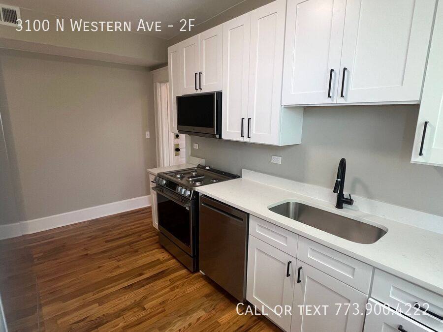 Apartment for rent at 3100 N Western Ave #2F, Chicago, IL 60618