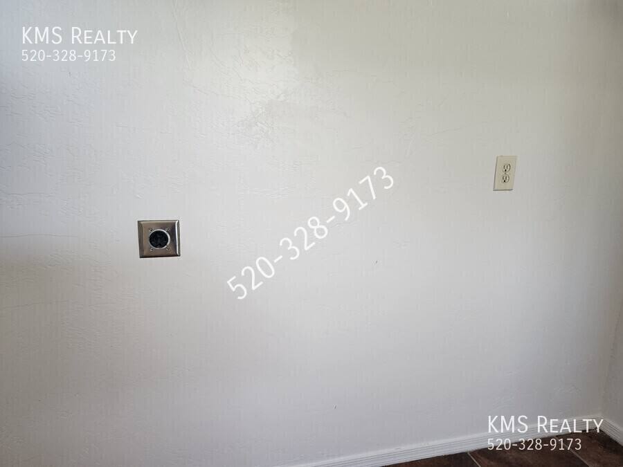 House for rent at 150 W 34th St, Tucson, AZ 85713