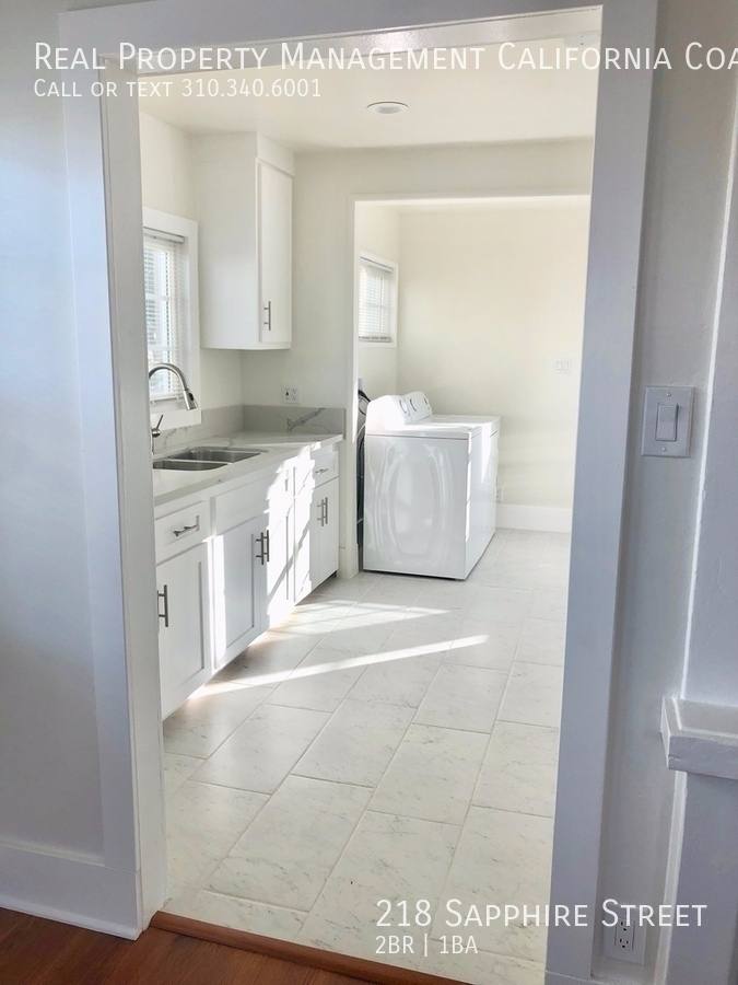 House for rent at 218 Sapphire St, Redondo Beach, CA 90277