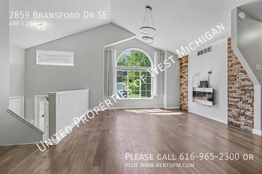 House for rent at 2859 Bransford Dr SE, Grand Rapids, MI 49512