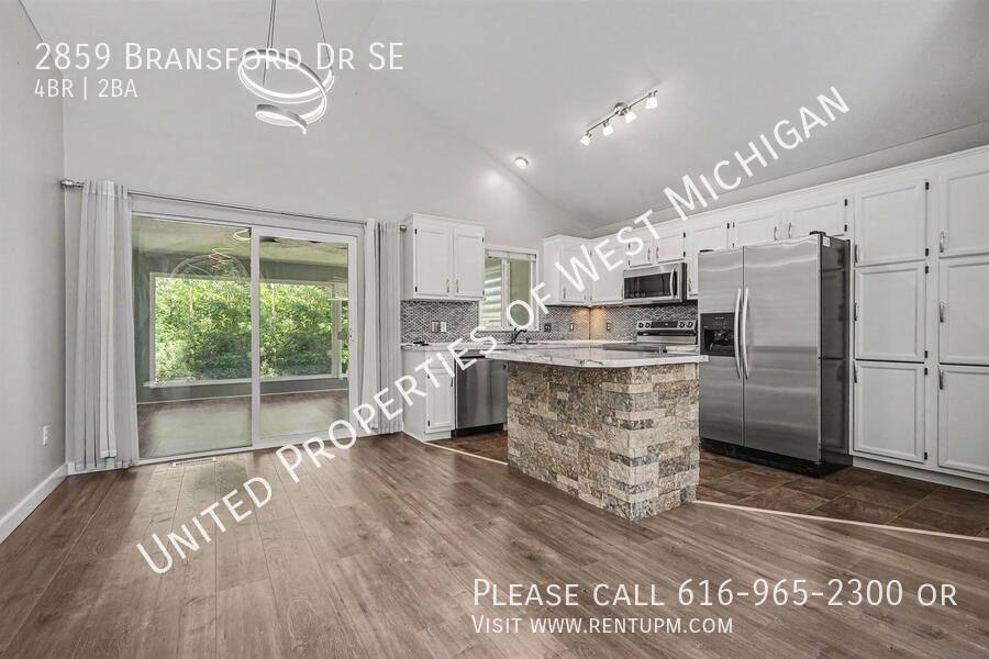 House for rent at 2859 Bransford Dr SE, Grand Rapids, MI 49512