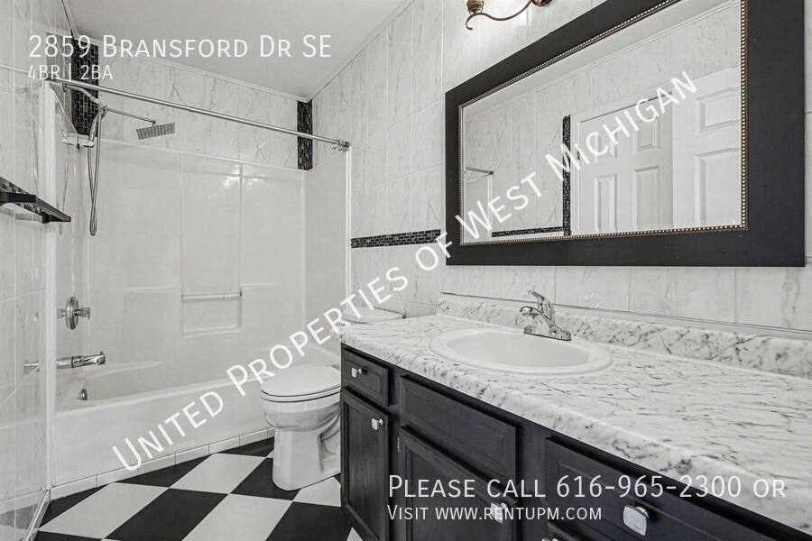 House for rent at 2859 Bransford Dr SE, Grand Rapids, MI 49512