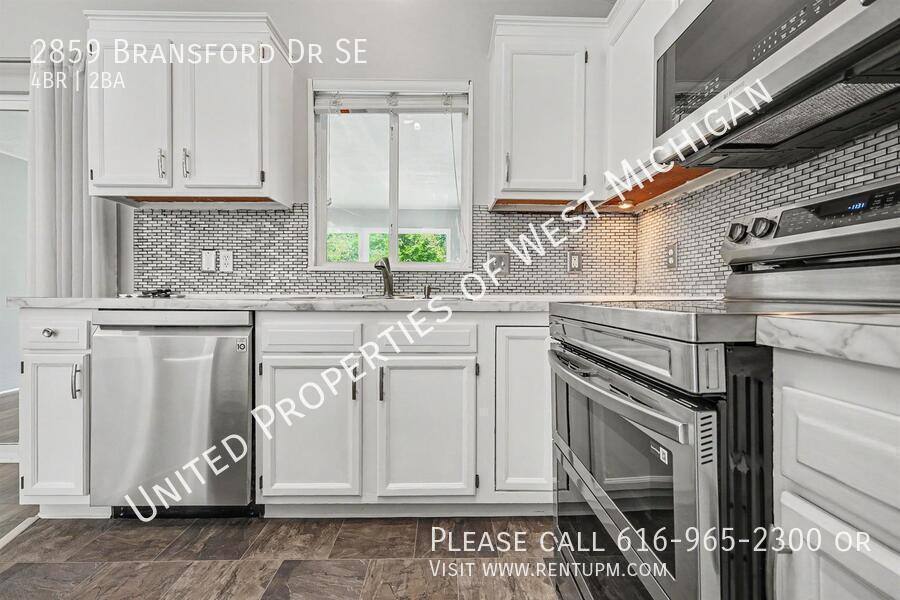 House for rent at 2859 Bransford Dr SE, Grand Rapids, MI 49512