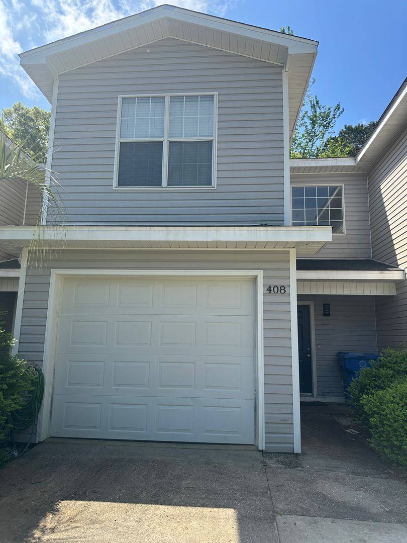 Townhouse for rent at 408 Sandy Oak, Enterprise, AL 36330