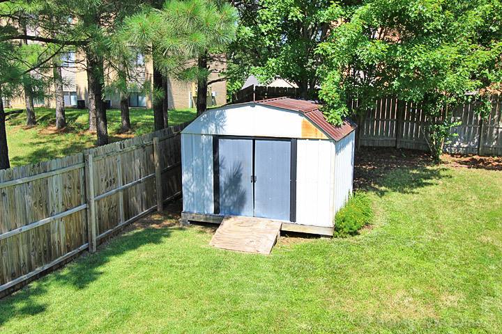 House for rent at 1954 Longview Dr, Cape Girardeau, MO 63701