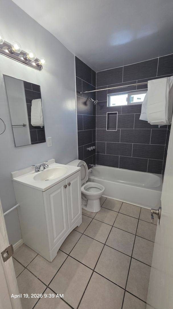 Apartment for rent at 1033 W 253rd St, Harbor City, CA 90710