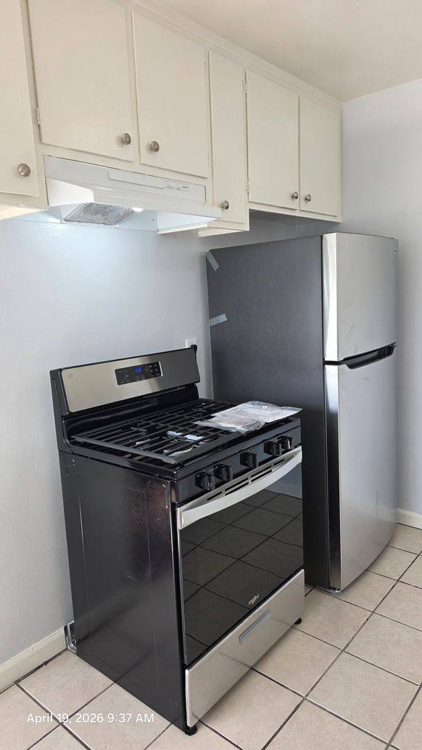 Apartment for rent at 1033 W 253rd St, Harbor City, CA 90710