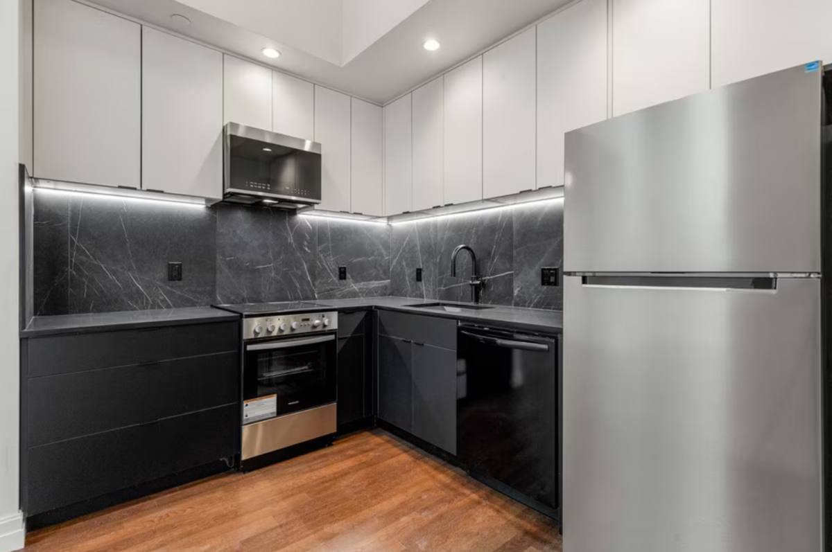 Apartment for rent at 105 Court St, New Haven, CT 06510