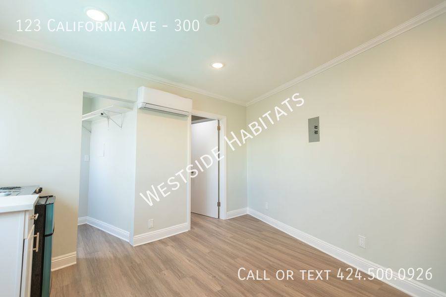 Apartment for rent at 123 California Ave #300, Santa Monica, CA 90403