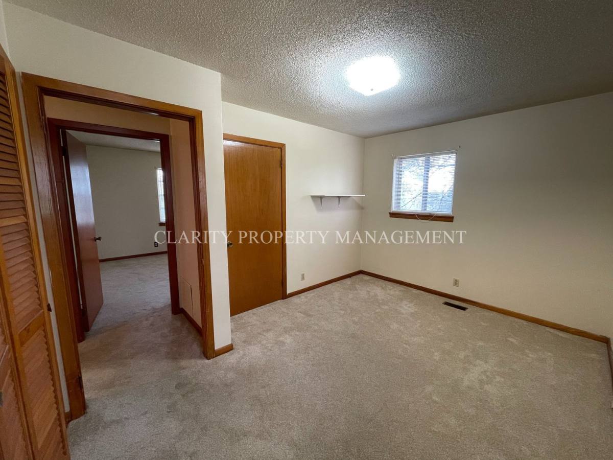 House for rent at 1117 Ridge Top Dr, Chattanooga, TN 37421