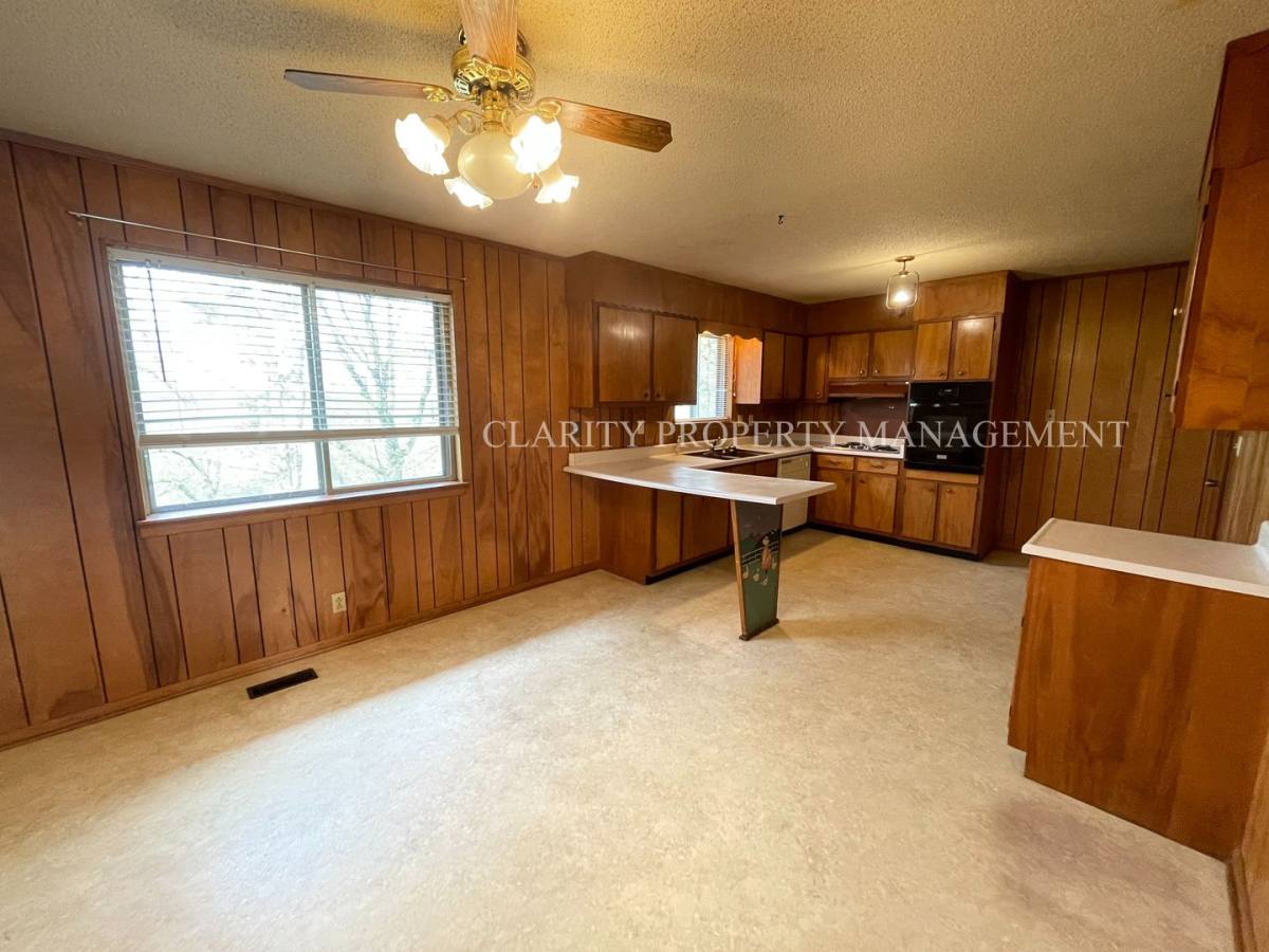 House for rent at 1117 Ridge Top Dr, Chattanooga, TN 37421