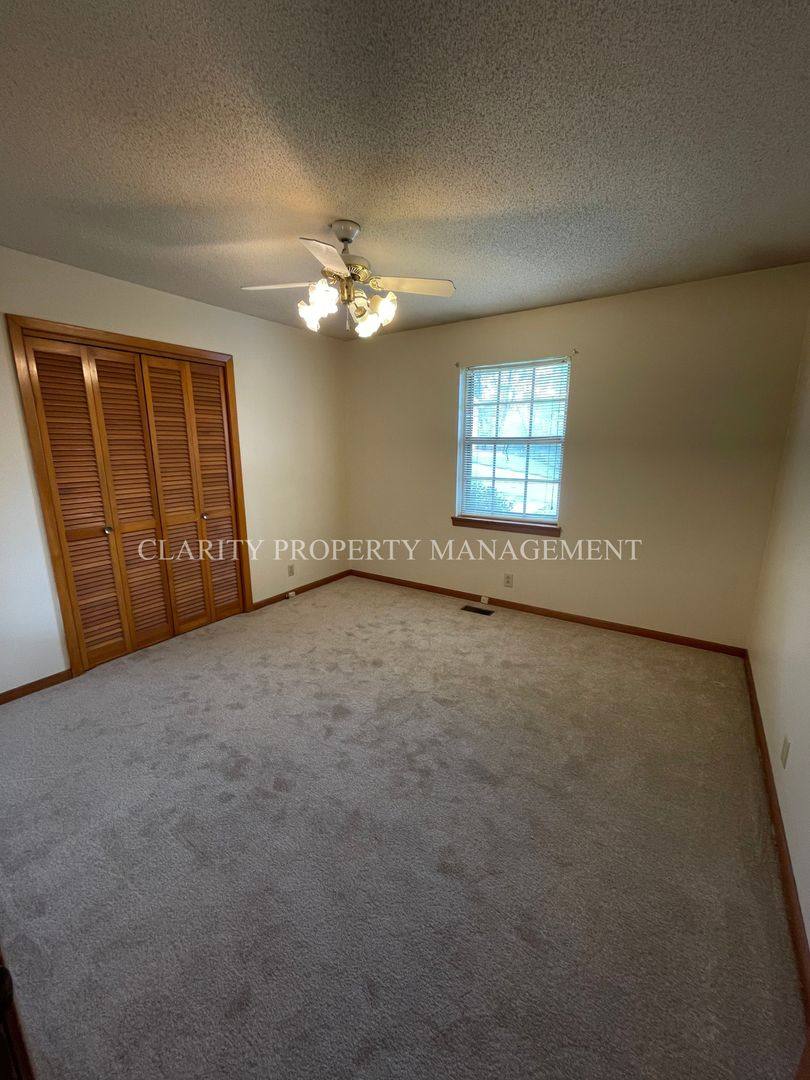 House for rent at 1117 Ridge Top Dr, Chattanooga, TN 37421