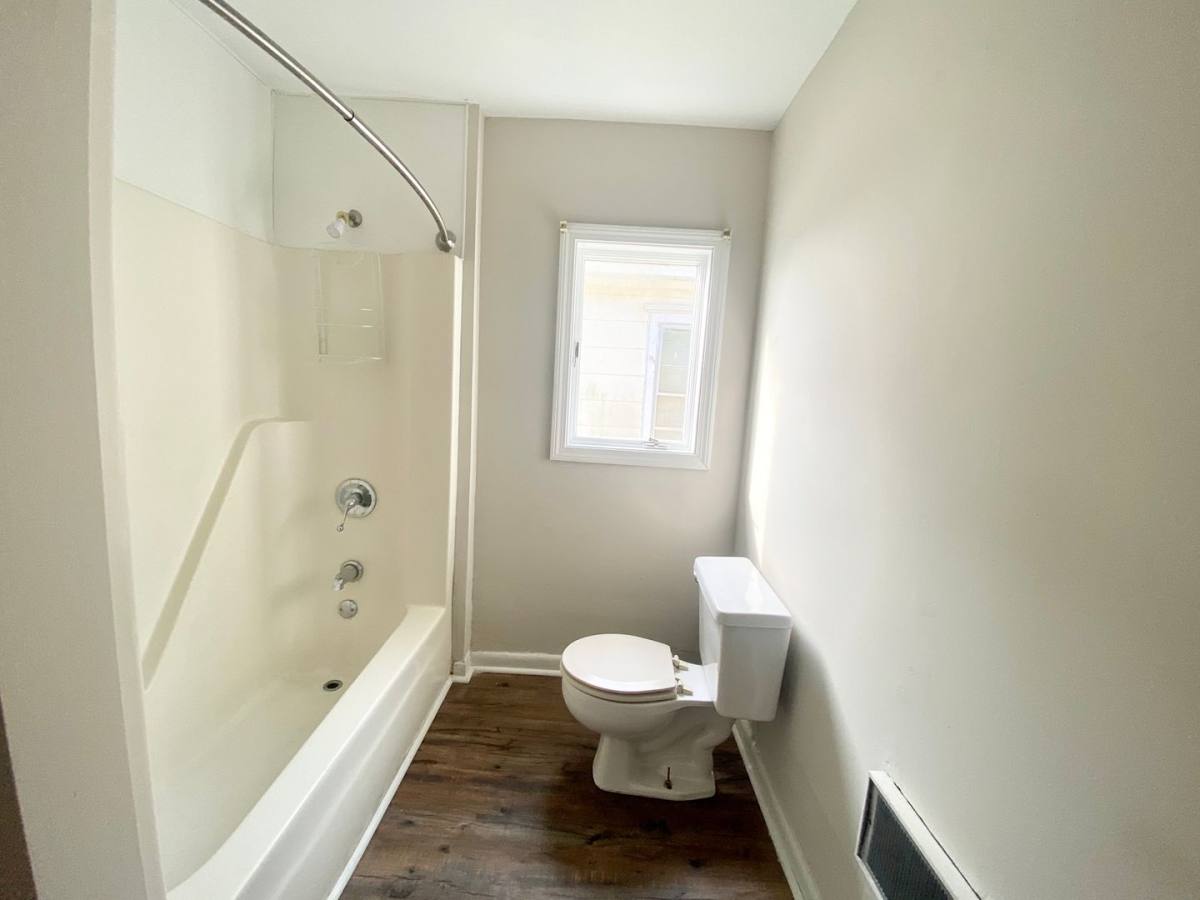 Apartment for rent at 501 E Broad, Elizabeth City, NC 27909