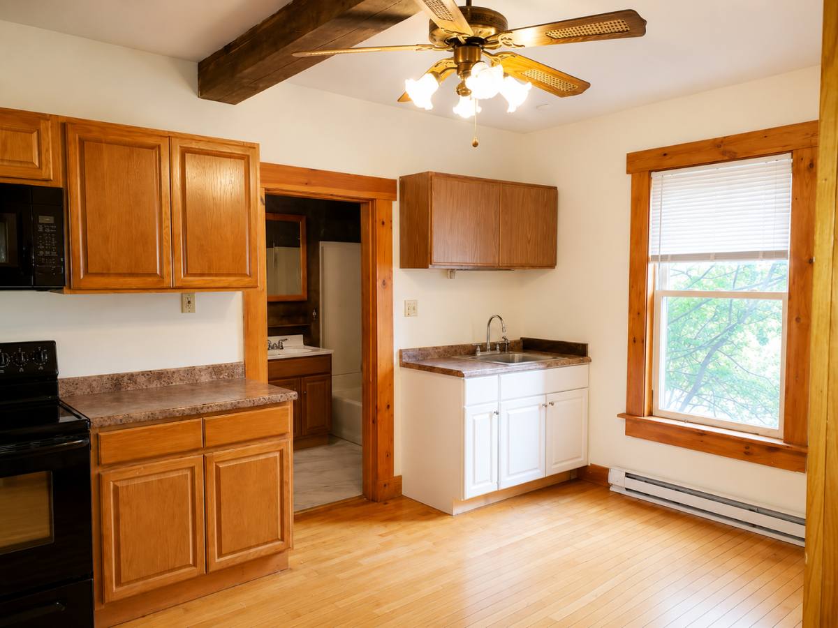 Apartment for rent at 332 Wallingford Ave, Athol, MA 01331