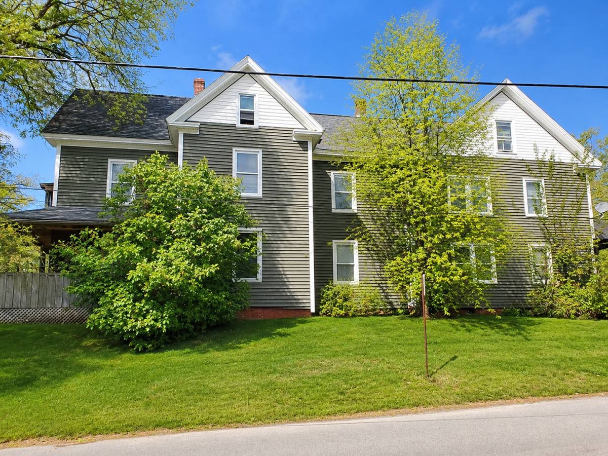 Apartment for rent at 332 Wallingford Ave, Athol, MA 01331