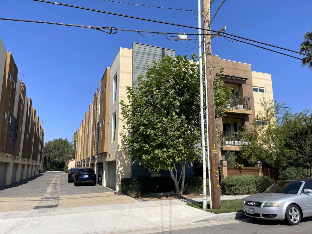 House for rent at 14107 W Monroe Place, Van Nuys, CA 91405