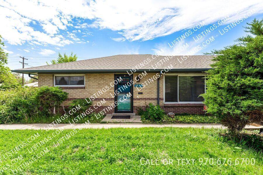Townhouse for rent at 3609 Hudson St, Denver, CO 80207