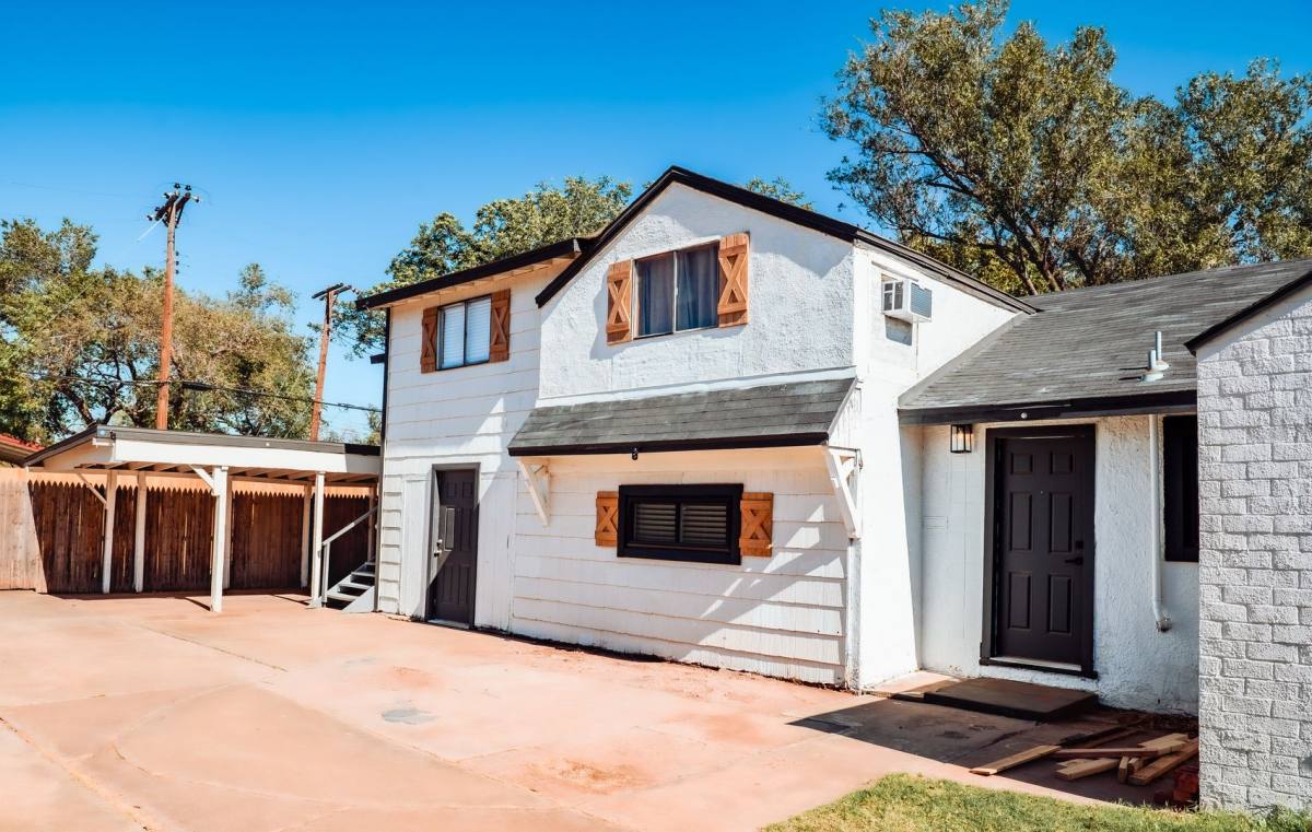 Apartment for rent at 2436 24th St, Lubbock, TX 79411