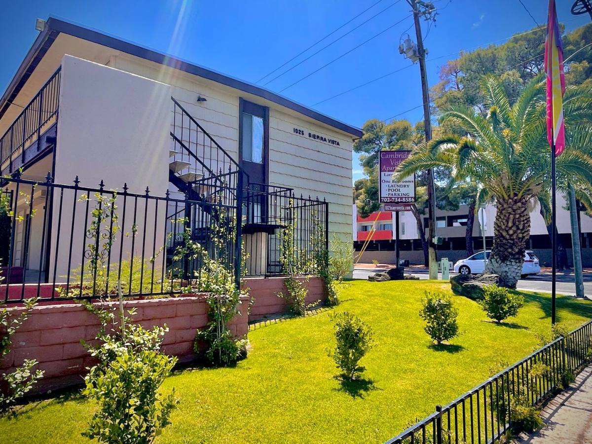 Apartment for rent at 1025 Sierra Vista Dr, Las Vegas, NV 89169