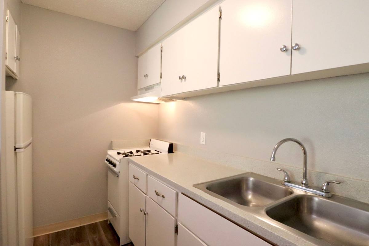 Apartment for rent at 1025 Sierra Vista Dr, Las Vegas, NV 89169