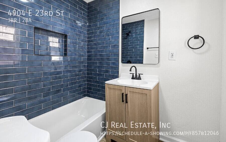 House for rent at 4904 E 23rd St, Kansas City, MO 64127