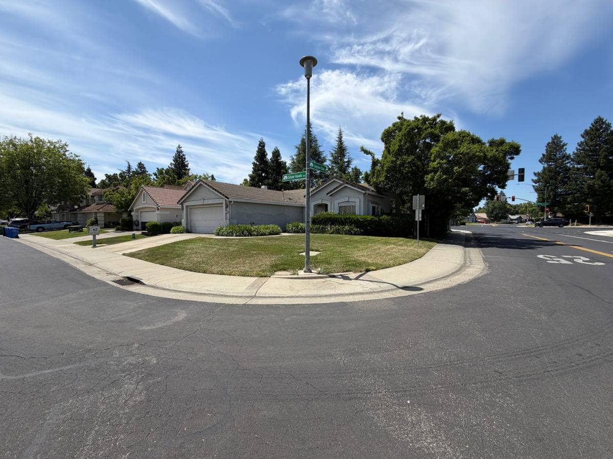 House for rent at 6400 Silver Hawk Way, Elk Grove, CA 95758