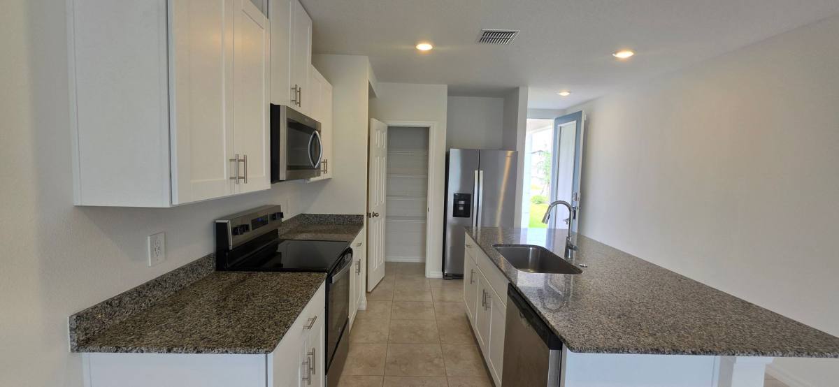 House for rent at 3916 Giorgio Dr, Winter Haven, FL 33884