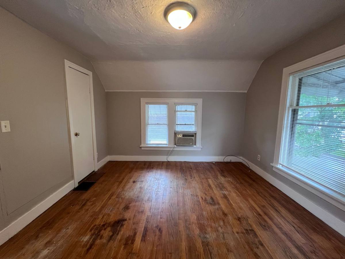 Apartment for rent at 1140 Fremont Ave NW, Grand Rapids, MI 49504