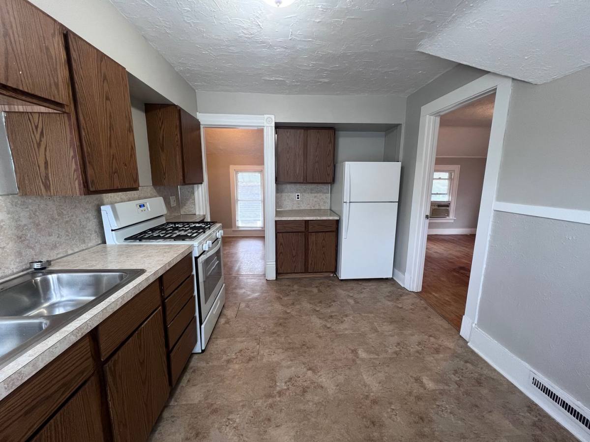 Apartment for rent at 1140 Fremont Ave NW, Grand Rapids, MI 49504