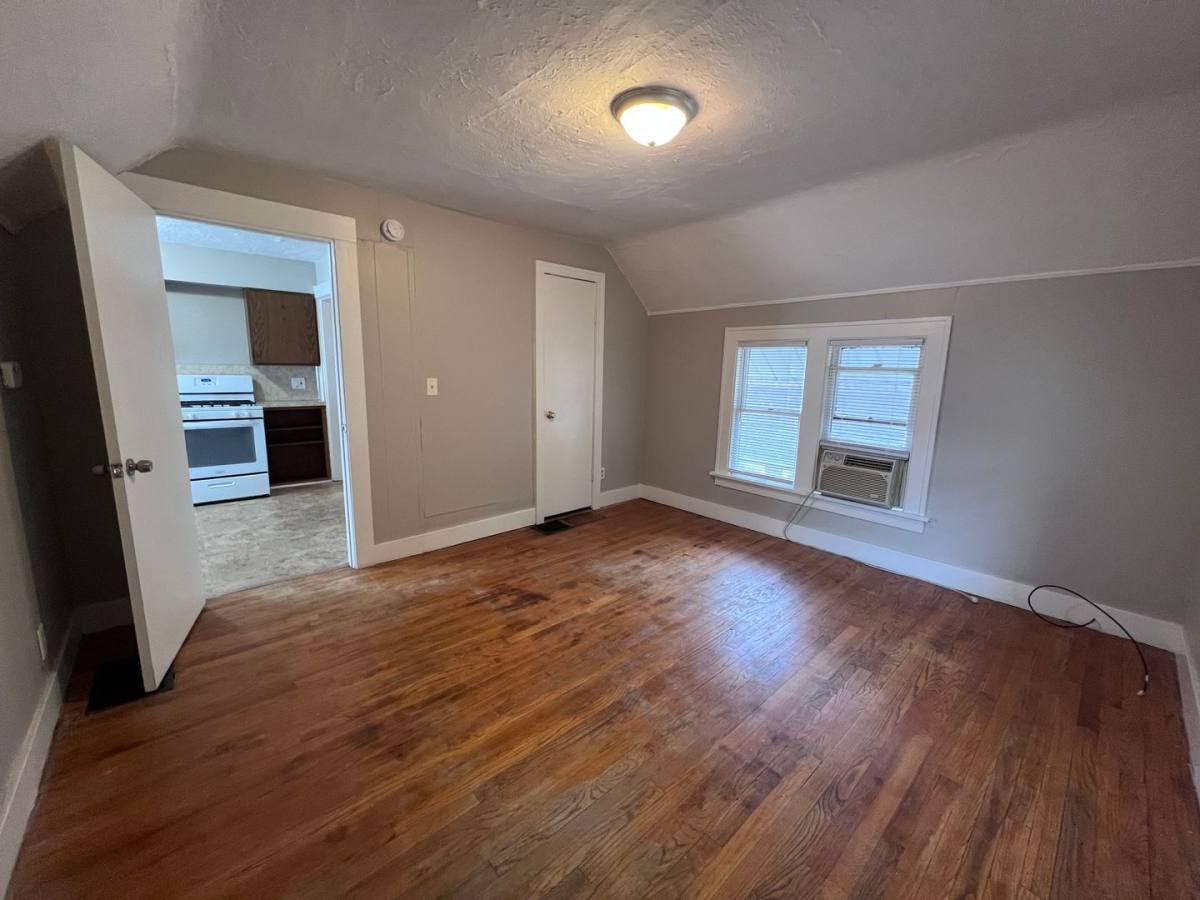 Apartment for rent at 1140 Fremont Ave NW, Grand Rapids, MI 49504