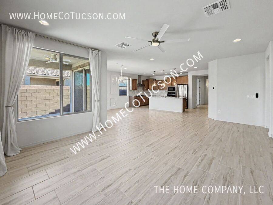 House for rent at 13293 N Sanidine Dr, Tucson, AZ 85755