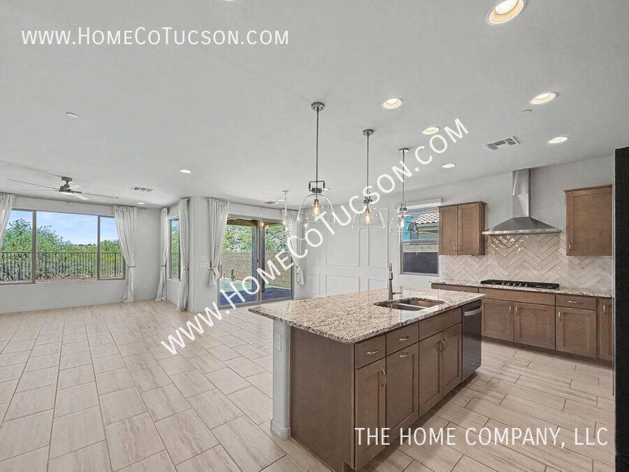 House for rent at 13293 N Sanidine Dr, Tucson, AZ 85755