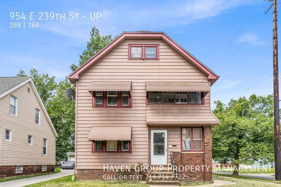 Apartment for rent at 954 E 239th St #UP, Euclid, OH 44123