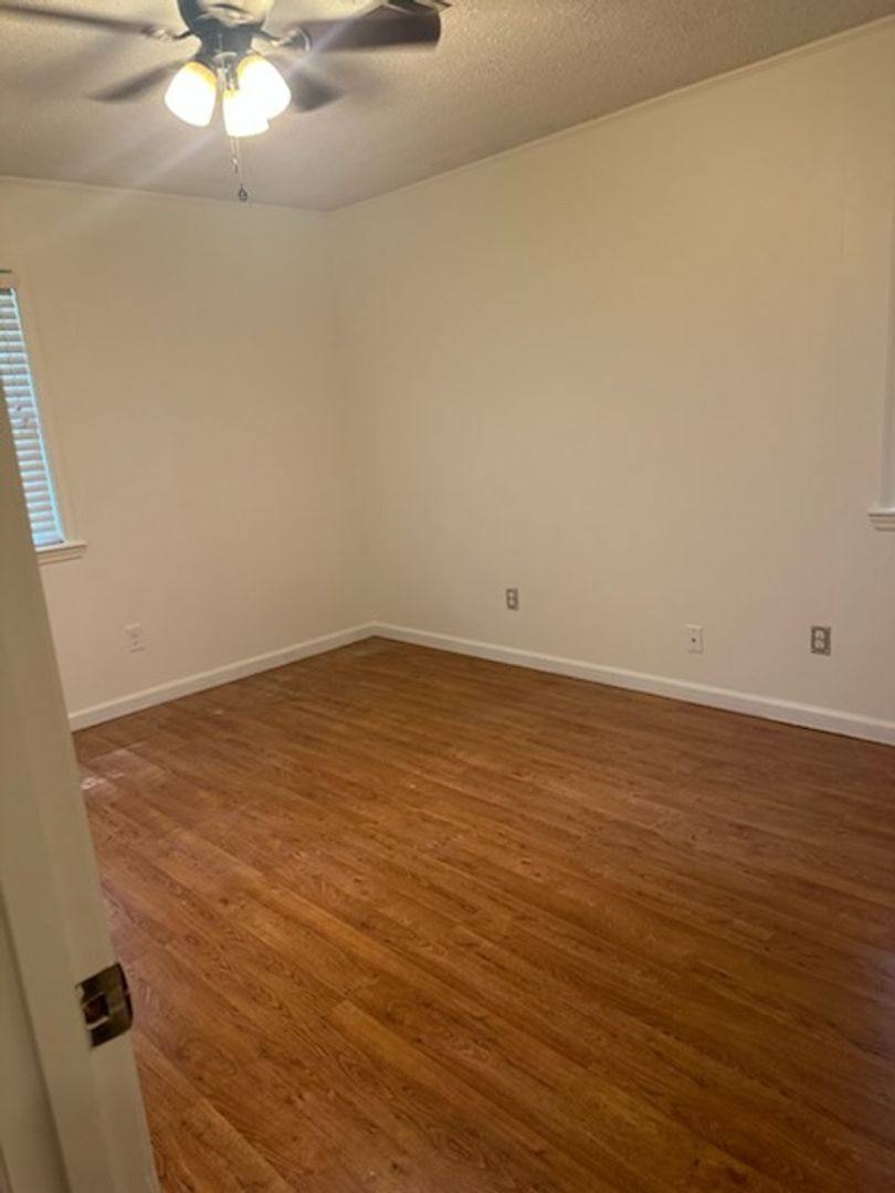 House for rent at 156 W Ozarka St, Dover, AR 72837