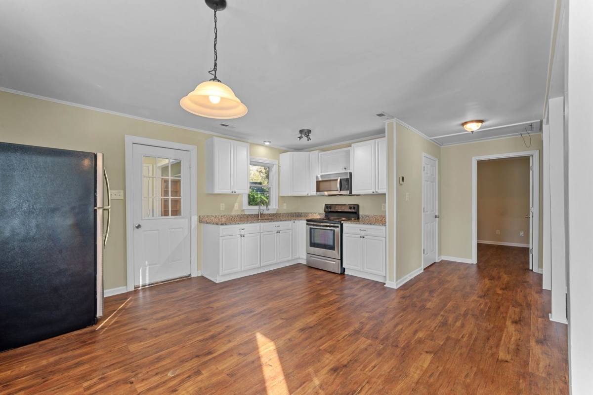House for rent at 400 Sandy Point Rd, New Bern, NC 28560