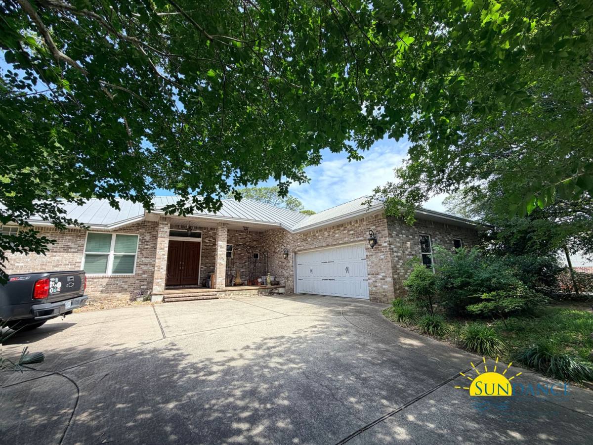 House for rent at 249 Beachview Dr, Fort Walton Beach, FL 32547