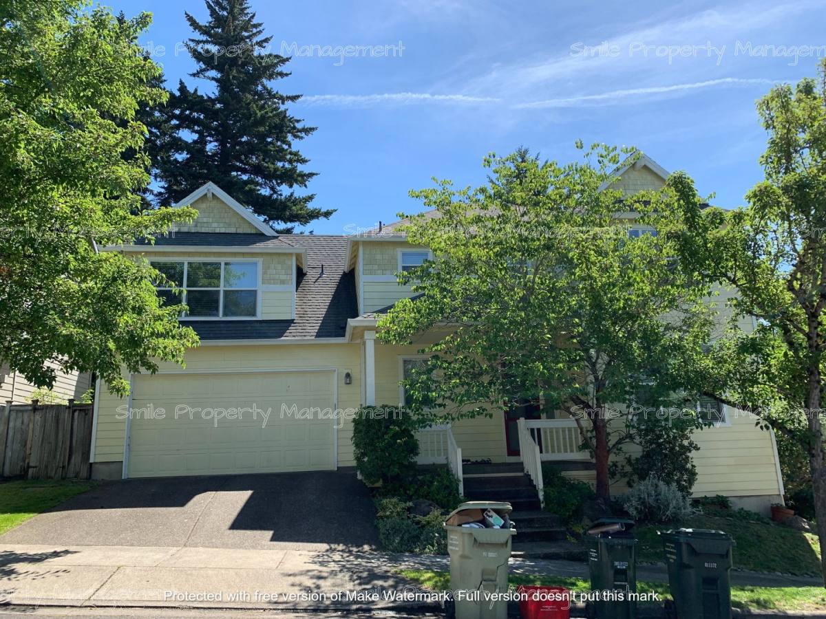 House for rent at 184 SW 105th Terrace, Portland, OR 97225