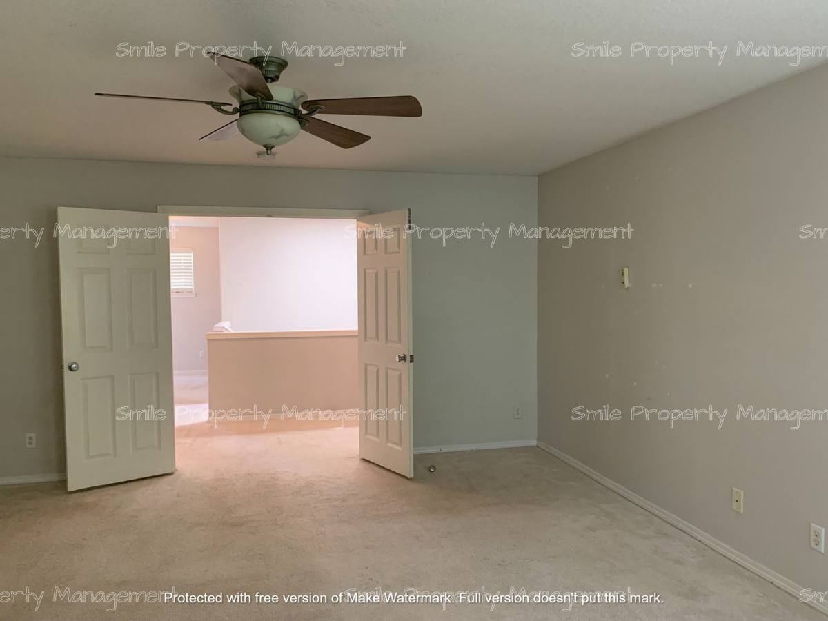 House for rent at 184 SW 105th Terrace, Portland, OR 97225