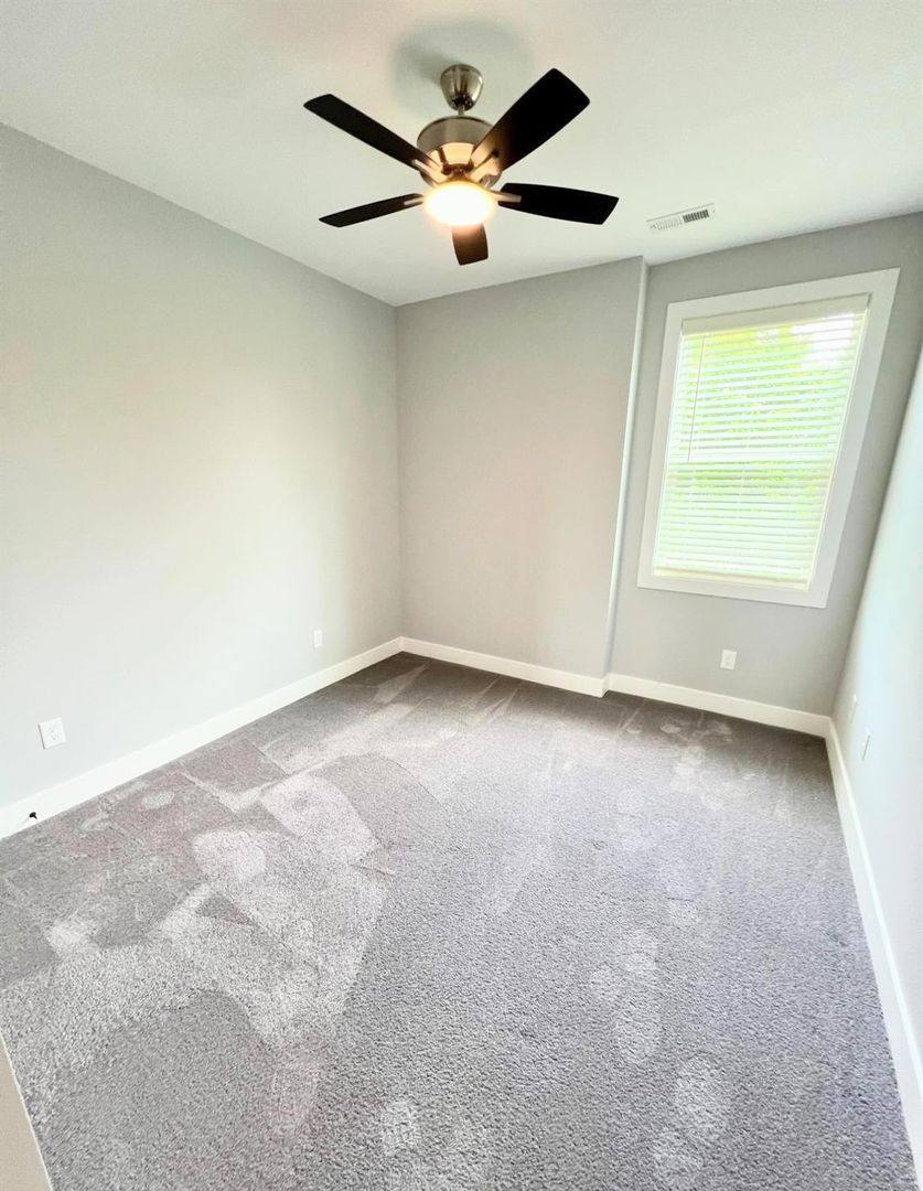 Townhouse for rent at 420 Breezewood Dr, Lynchburg, VA 24502