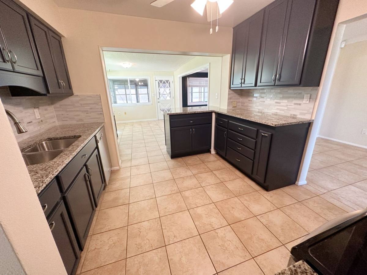 House for rent at 1770 63rd Ave N, Saint Petersburg, FL 33702