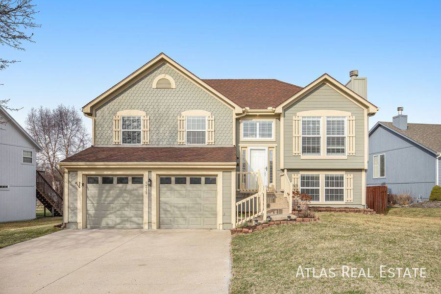 House for rent at 1312 SE Princeton Place, Lees Summit, MO 64081