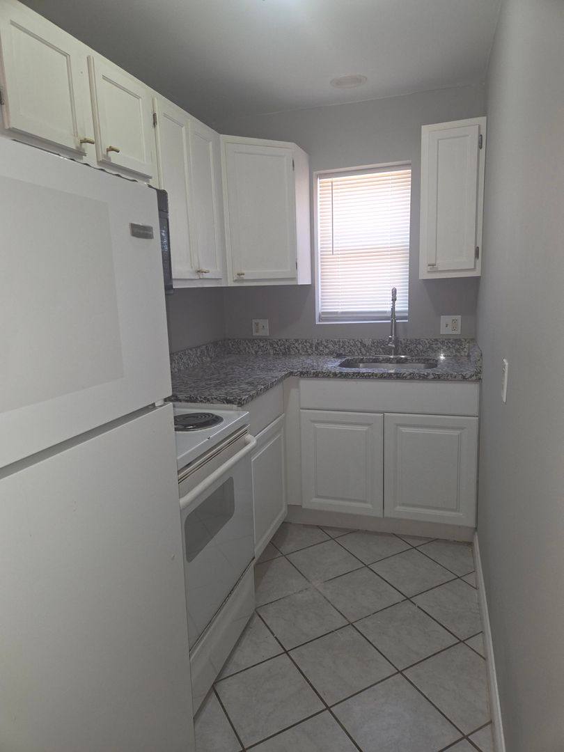 House for rent at 207 Waller Ave, Saint Louis, MO 63125