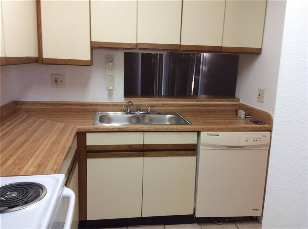 Condo for rent at 852 W Collins St, Denton, TX 76201