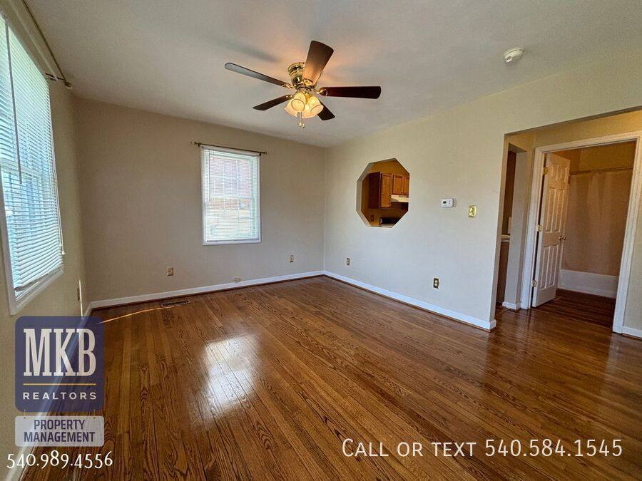 House for rent at 1712 Wayne St NE, Roanoke, VA 24012