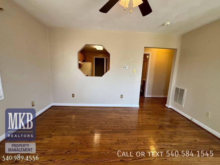 House for rent at 1712 Wayne St NE, Roanoke, VA 24012