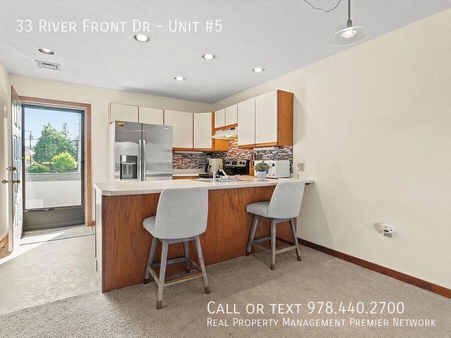 Condo for rent at 33 River Front Dr #5, Manchester, NH 03102