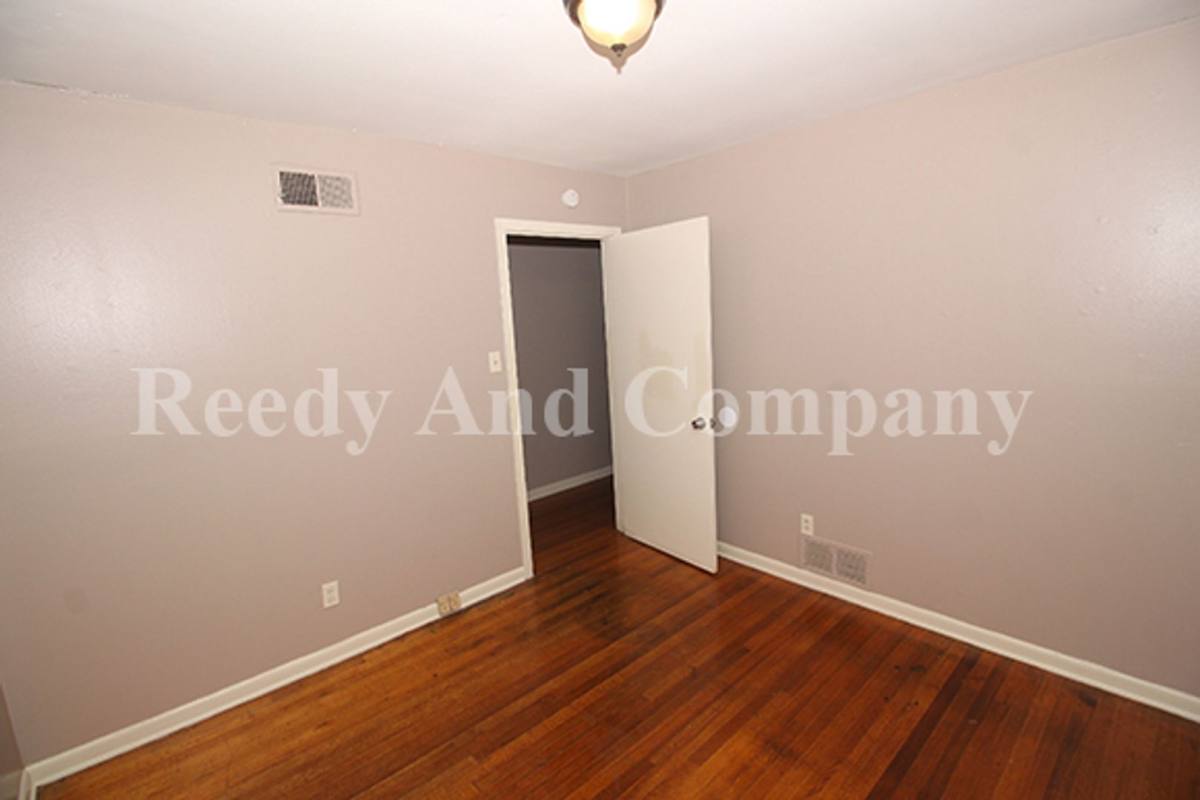Townhouse for rent at 848 Biggs St, Memphis, TN 38108