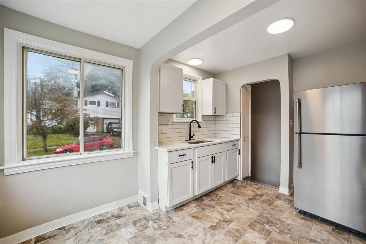 House for rent at 5145 E 114 St, Cleveland, OH 44125